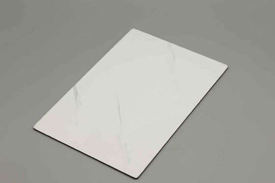 대리석 타입 JAZZ WHITE 외관 ACP 엽판 맞춤형 3mm 4mm 두께 ACP 가루 집 / 건물 알루미늄 피부 0.18mm