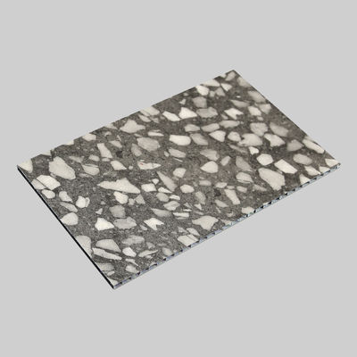 스크래치 저항성 알루 꿀집 PVDF 코팅 알루미늄 Acp 장 2400MM